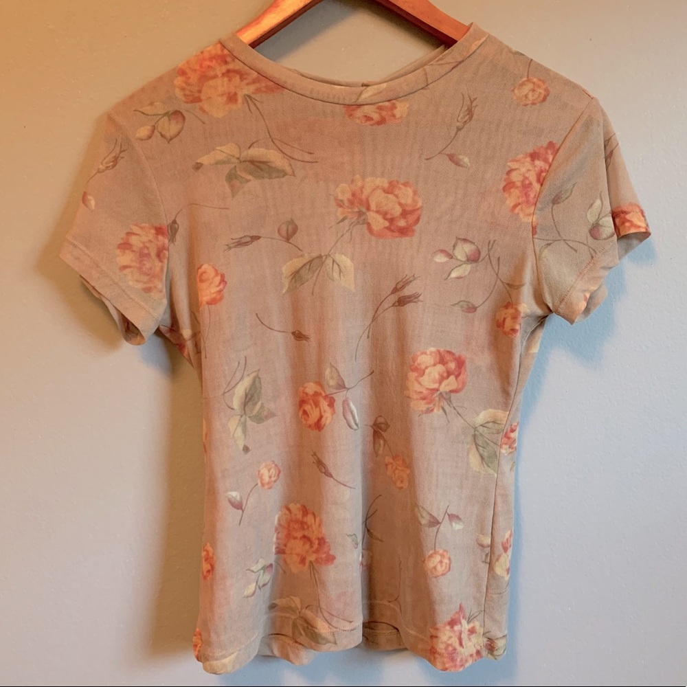 🥀3/$15🥀 Vintage 90s Mesh shirt with roses